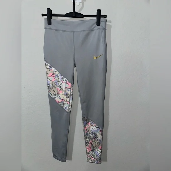 Nike Girls' One Energy‎ Dri-FIT Gray Mushroom
Print Tight Fit Legging KIDS XL - Picture 3 of 8